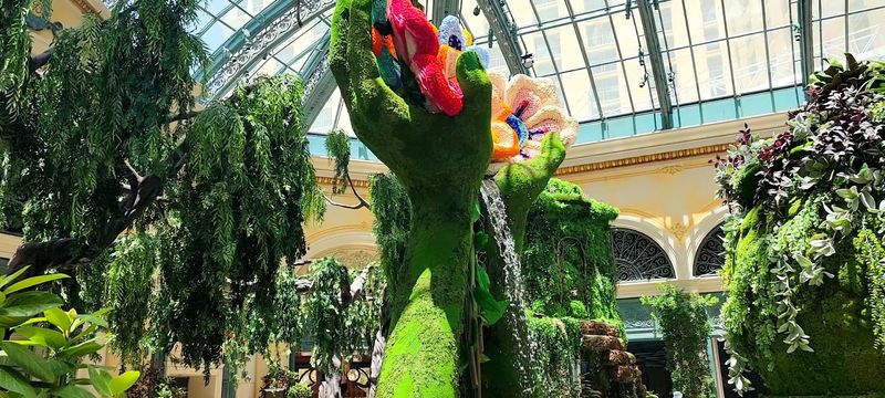 A Genuine Oasis in the Heart of the Las Vegas Strip