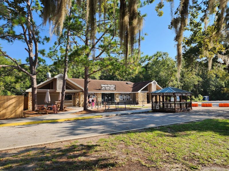 A Gift Shop and Food Truck That Round Out the Perfect Day