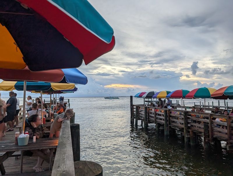 A Harborside Setting That Feels Like Home A Harborside Setting That Feels Like Home