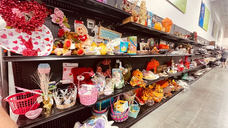 A Kids' Section That Families Absolutely Love A Kids' Section That Families Absolutely Love