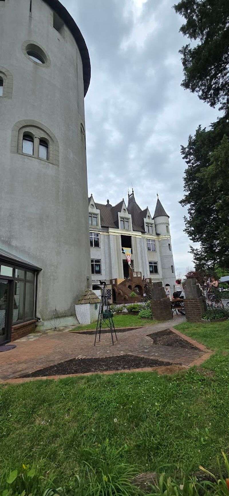 A Living Piece of Architecture That Keeps Growing Every Year