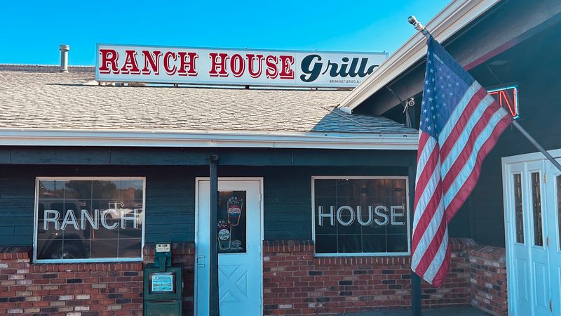 A Local Gem Near Lake Powell and Antelope Canyon A Local Gem Near Lake Powell and Antelope Canyon
