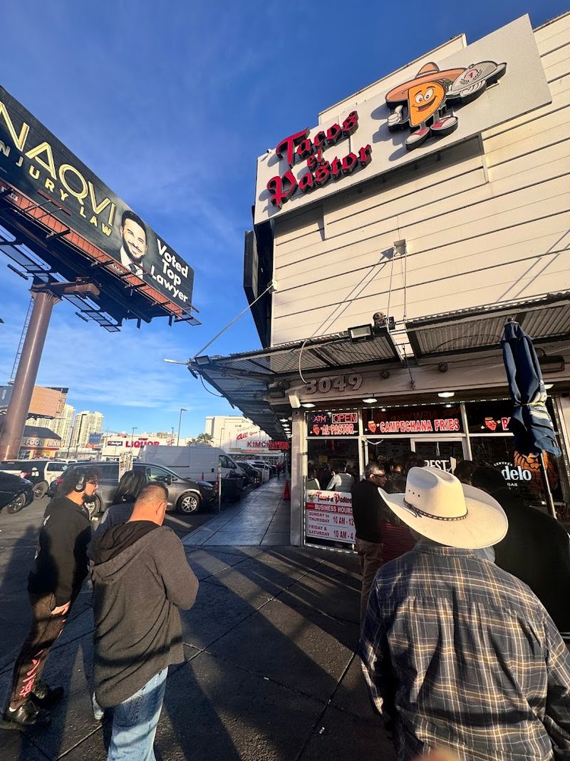 A Location Right on the Strip With Easy Walk-In Access A Location Right on the Strip With Easy Walk-In Access