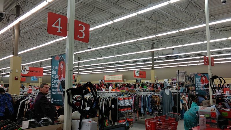 A Loyal Community of Shoppers Who Keep Coming Back A Loyal Community of Shoppers Who Keep Coming Back