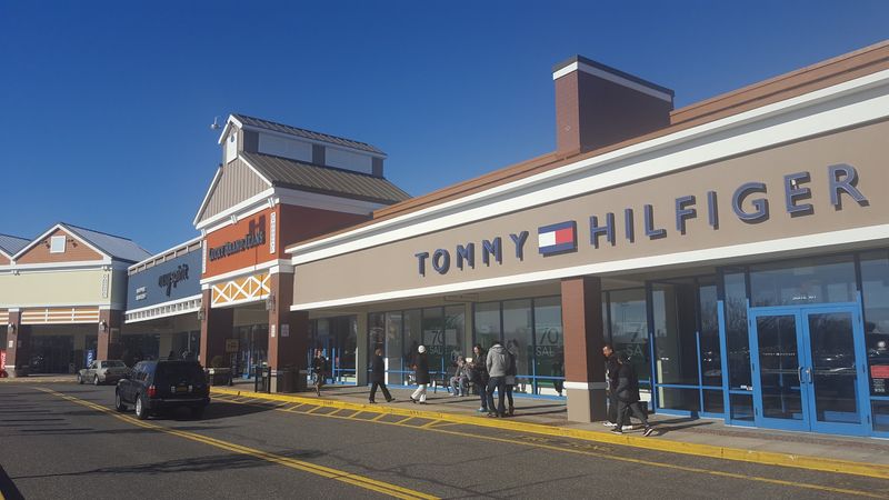 A Mall That Has Been Winning Shoppers Over for Decades