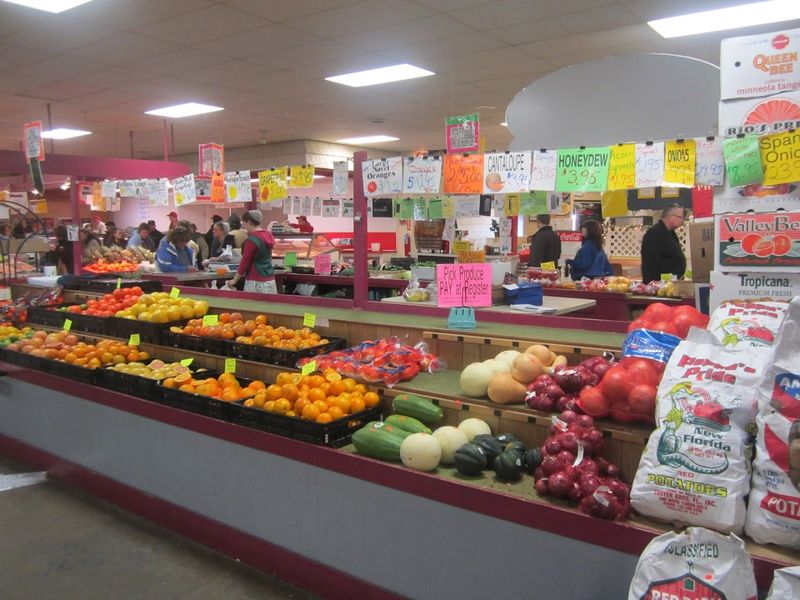 A Market That Only Opens Once a Week — And That Makes It Even Better A Market That Only Opens Once a Week — And That Makes It Even Better