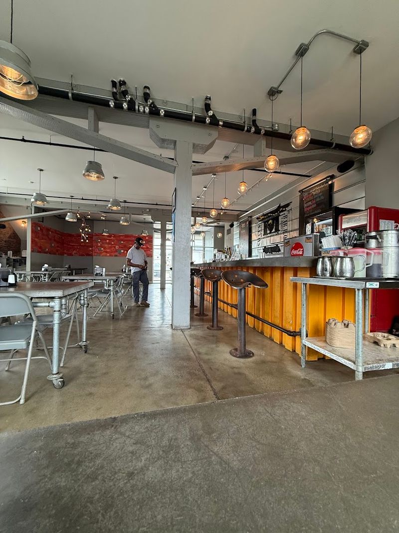 A Modern Atmosphere With a Rustic Soul A Modern Atmosphere With a Rustic Soul