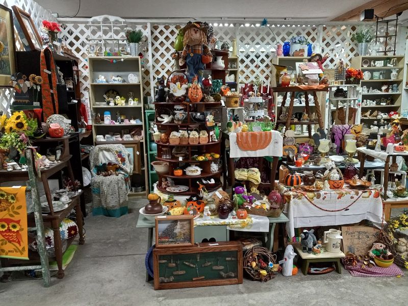 A Neat, Clean, and Well-Organized Shopping Environment A Neat, Clean, and Well-Organized Shopping Environment