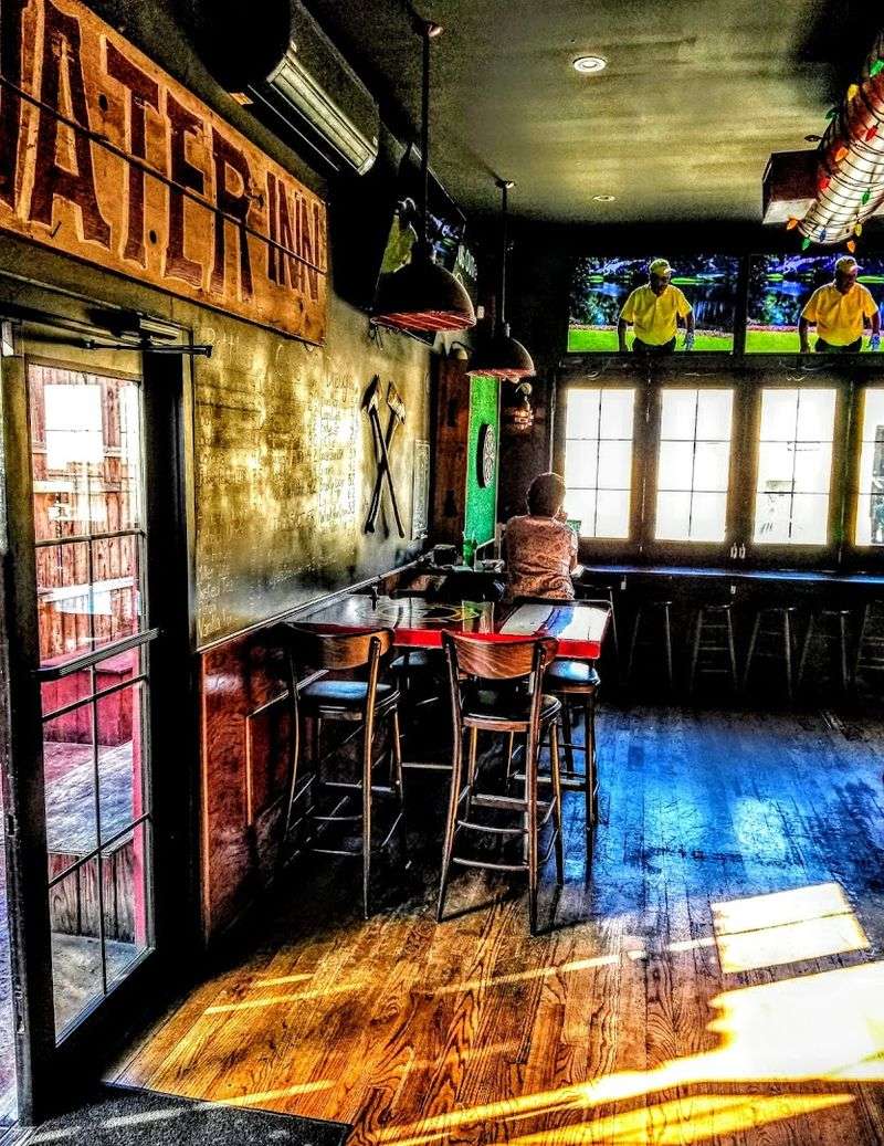 A Neighborhood Vibe That New Yorkers Rarely Find Anymore