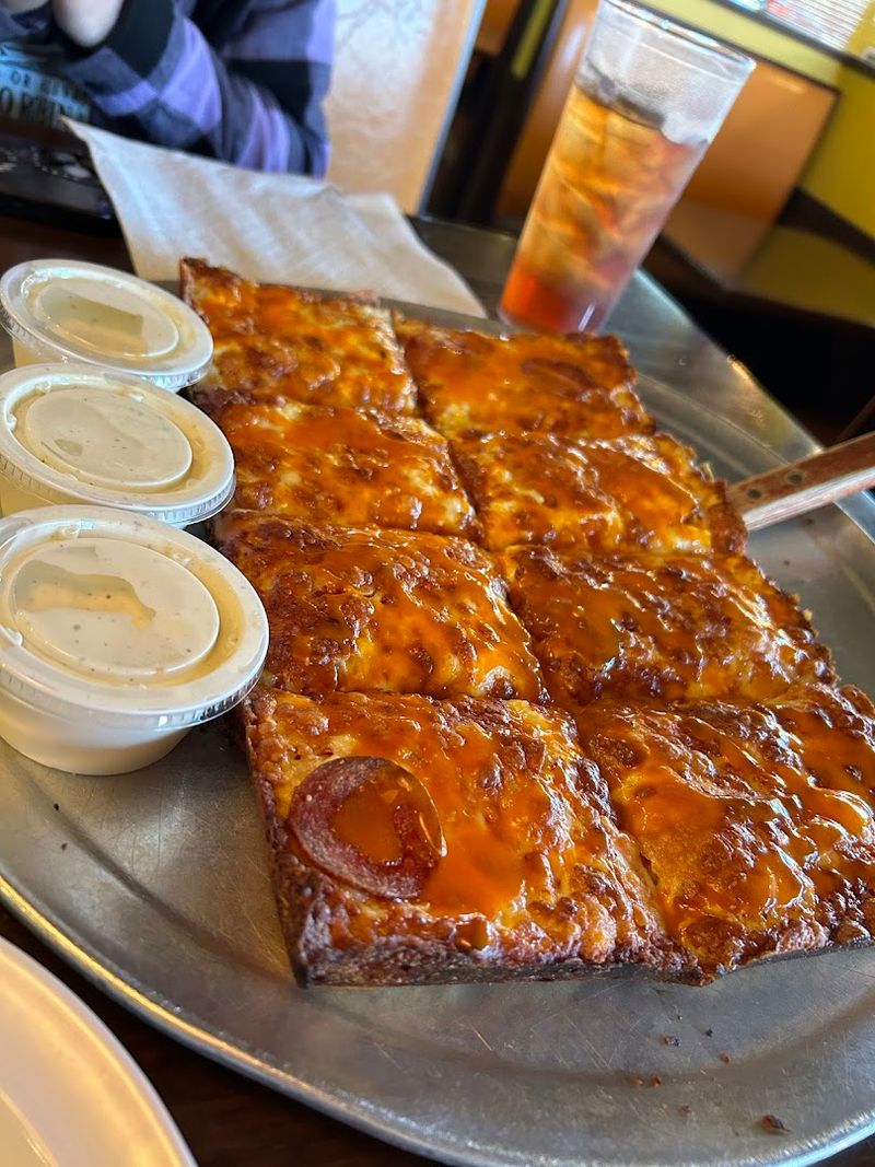A Pizza Place That Draws Crowds From Across South Carolina