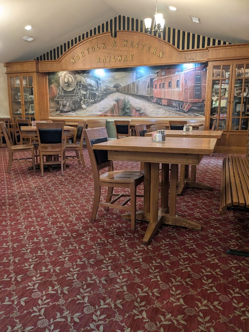 A Private Dining Room Perfect for Groups