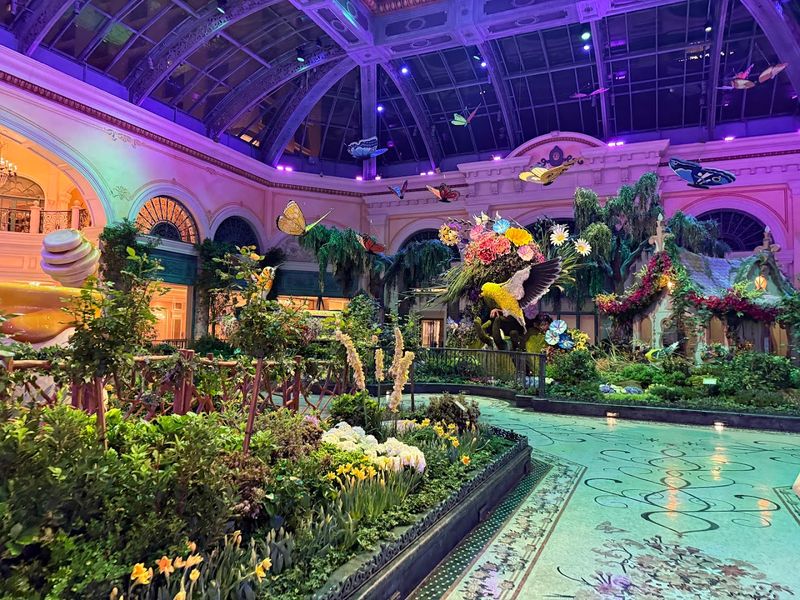 A Skylit Atrium That Feels Like a Dream