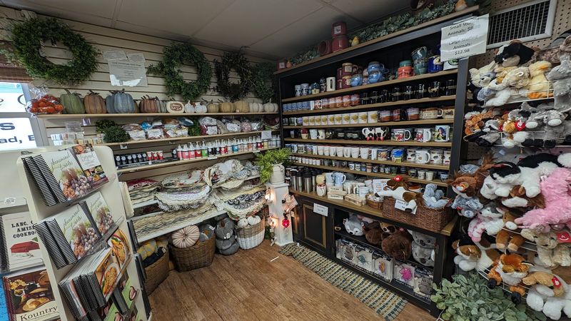 A Small Gift Shop Full of Amish-Made Finds