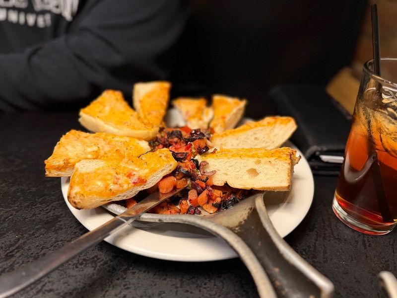 A Smoked Salmon Appetizer That Steals the Show