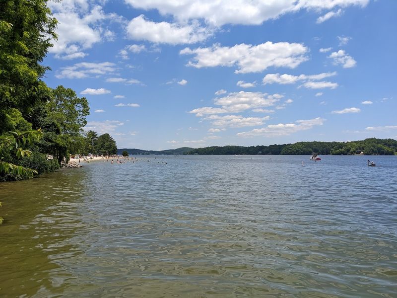 A Sparkling 4,500-Acre Lake That Steals the Show