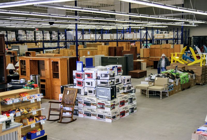 A Store That Gives Back With Every Purchase A Store That Gives Back With Every Purchase