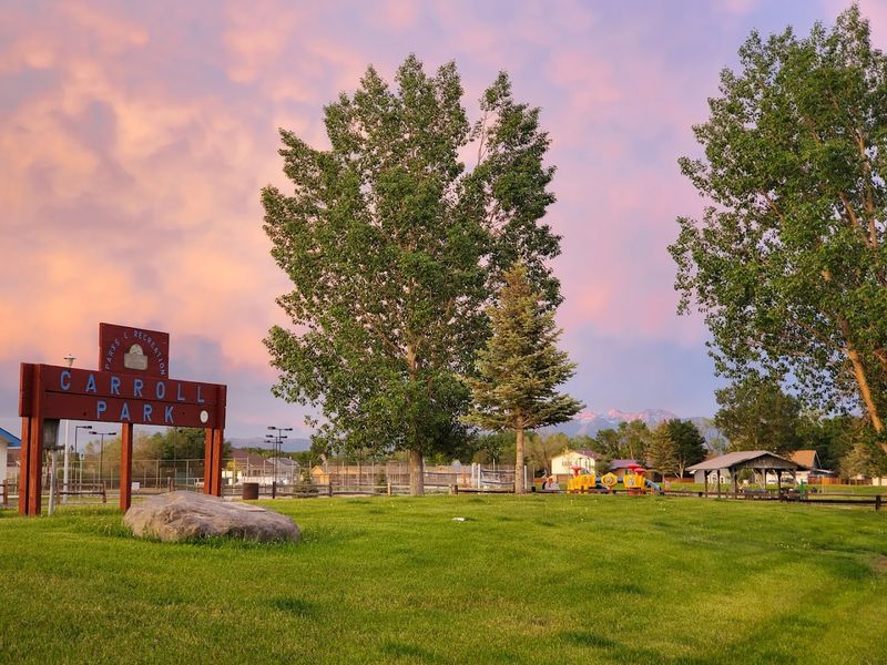 A Tight-Knit Community With a Small-Town Warmth