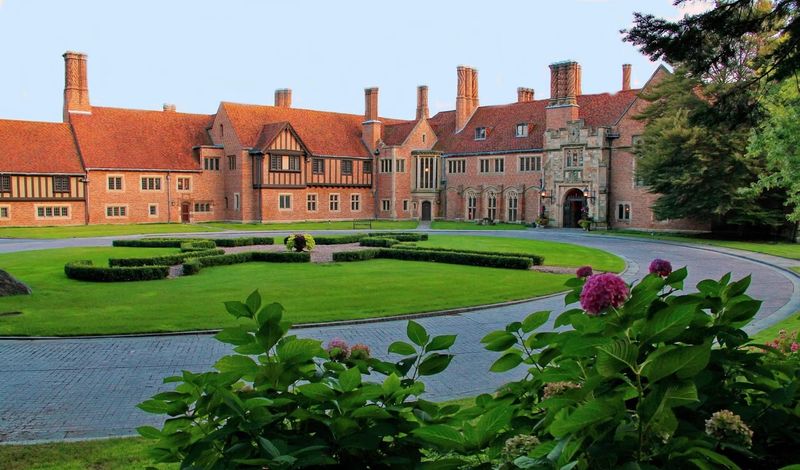 A Tudor-Revival Masterpiece Frozen in Time