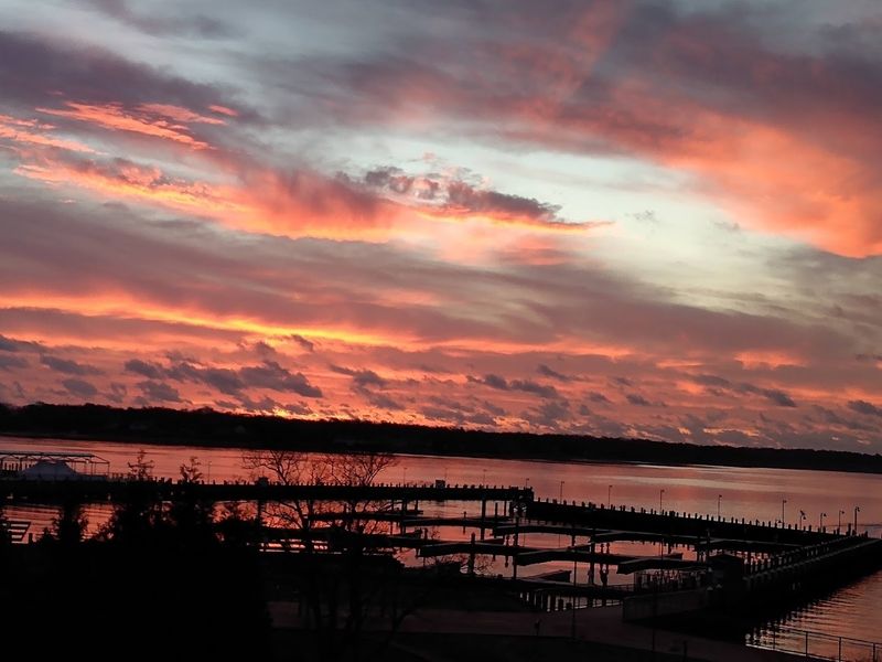 A Waterfront Lifestyle That Never Gets Old