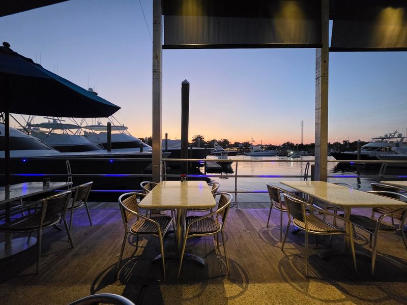 A Waterfront Setting That Elevates Every Meal