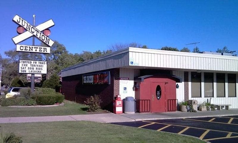 A Welcoming Spot for NIU Students and Travelers Alike A Welcoming Spot for NIU Students and Travelers Alike