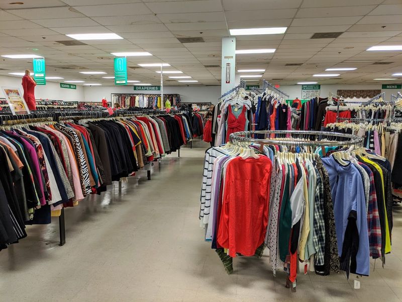 A Well-Organized Store That Does Not Smell Like Most Thrift Shops A Well-Organized Store That Does Not Smell Like Most Thrift Shops