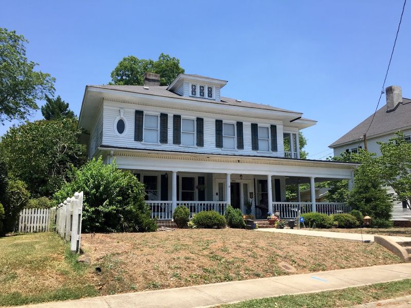 Abbeville's Welcoming Bed and Breakfasts