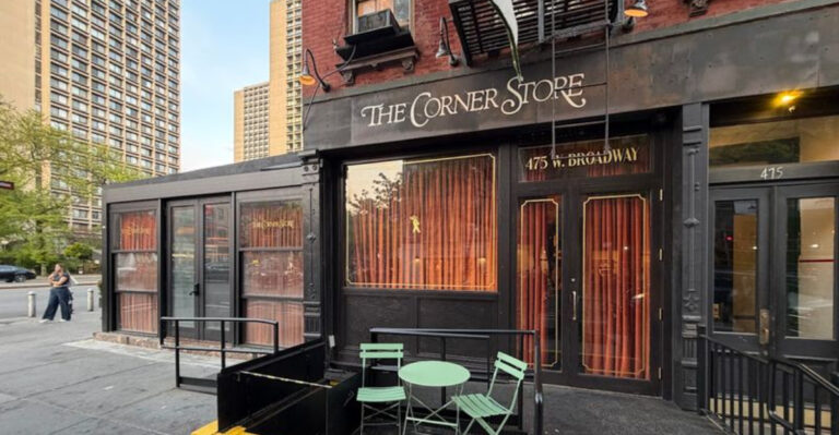 After A Visit From Taylor Swift, Getting A Table At This New York Restaurant Became A Serious Challenge