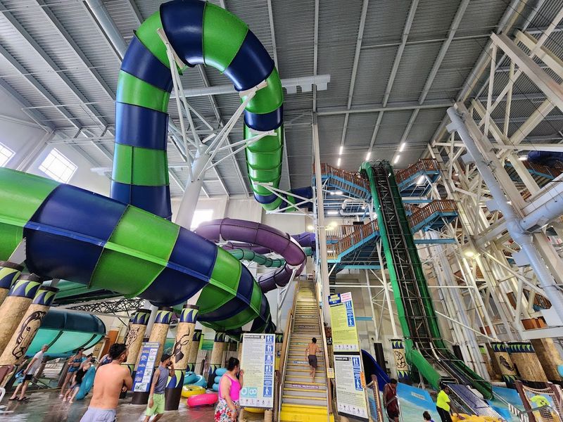 America's Largest Indoor Waterpark Under One Roof America's Largest Indoor Waterpark Under One Roof
