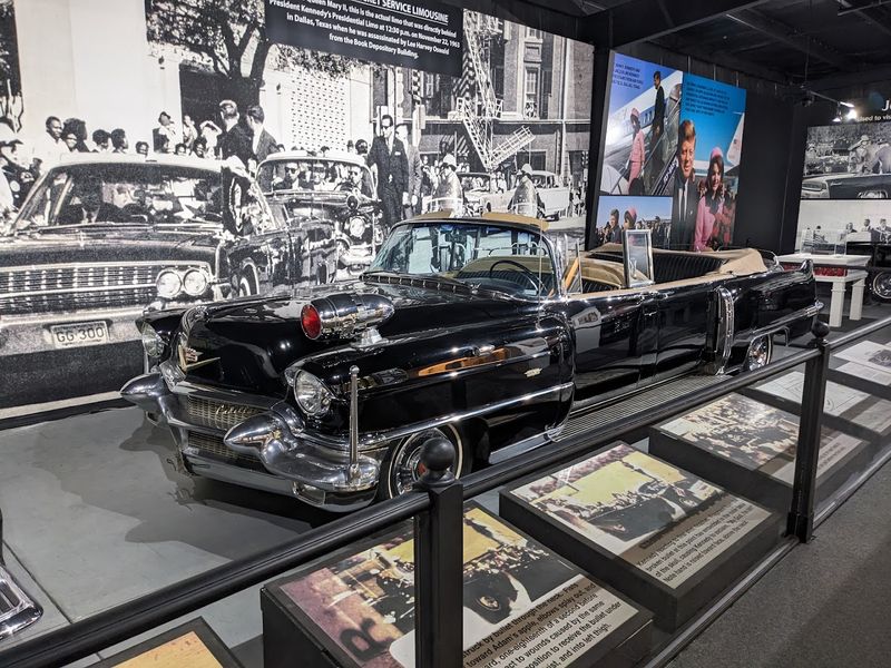 An 80,000-Square-Foot Space Full of Surprises An 80,000-Square-Foot Space Full of Surprises