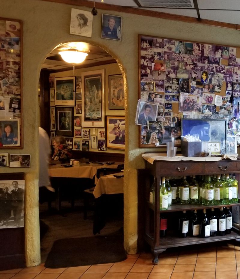 An Atmosphere Straight Out of Old-School Italy
