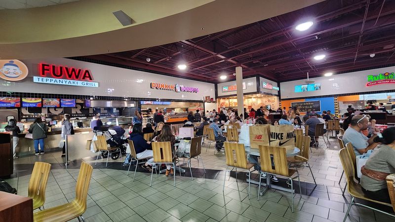 An Indoor Shopping Experience That Beats the Nevada Heat