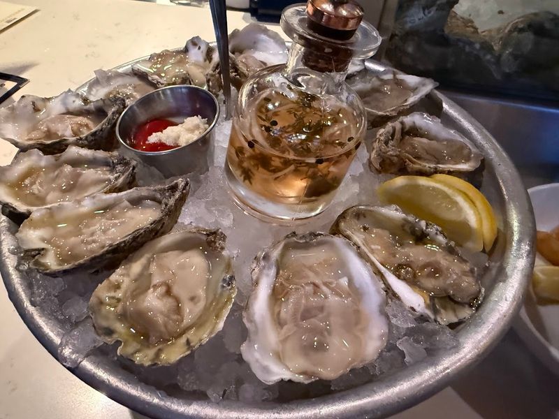 An Oyster Bar That Earns Serious Bragging Rights