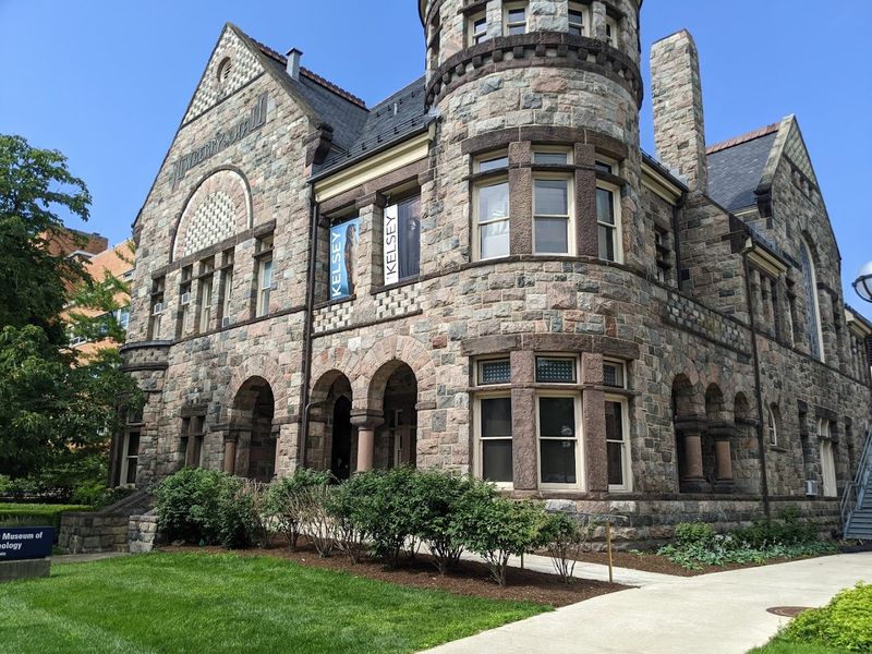 Ann Arbor Hands-On Museum for Grandparent Bonding