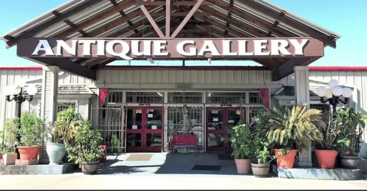 Antique Lovers Say This Massive Texas Treasure Trove Is One Of The States Best Hidden Shopping Destinations