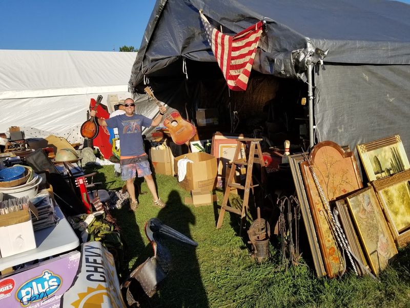 Antique Signs and Advertising Memorabilia