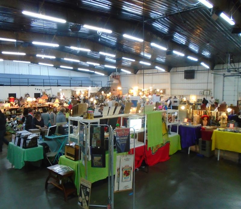 Antiques and Vintage Collectibles Around Every Corner