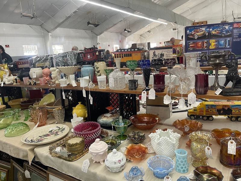 Antiques and Vintage Treasures Around Every Corner