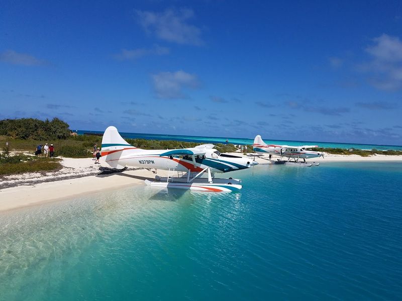 Arriving by Seaplane — A Truly Unforgettable Entrance Arriving by Seaplane — A Truly Unforgettable Entrance