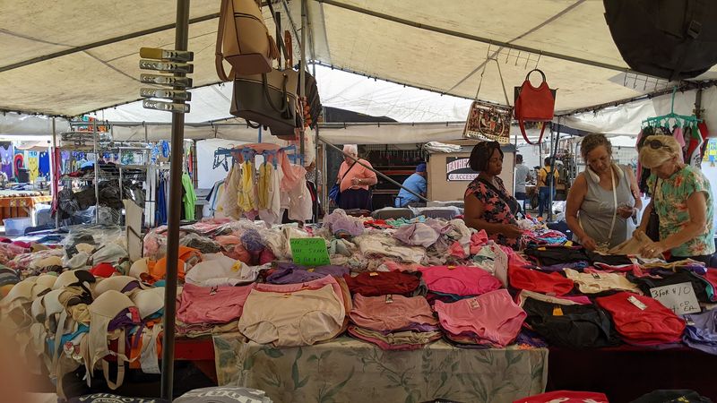 Artisan Clothing and International Fashion Finds Artisan Clothing and International Fashion Finds