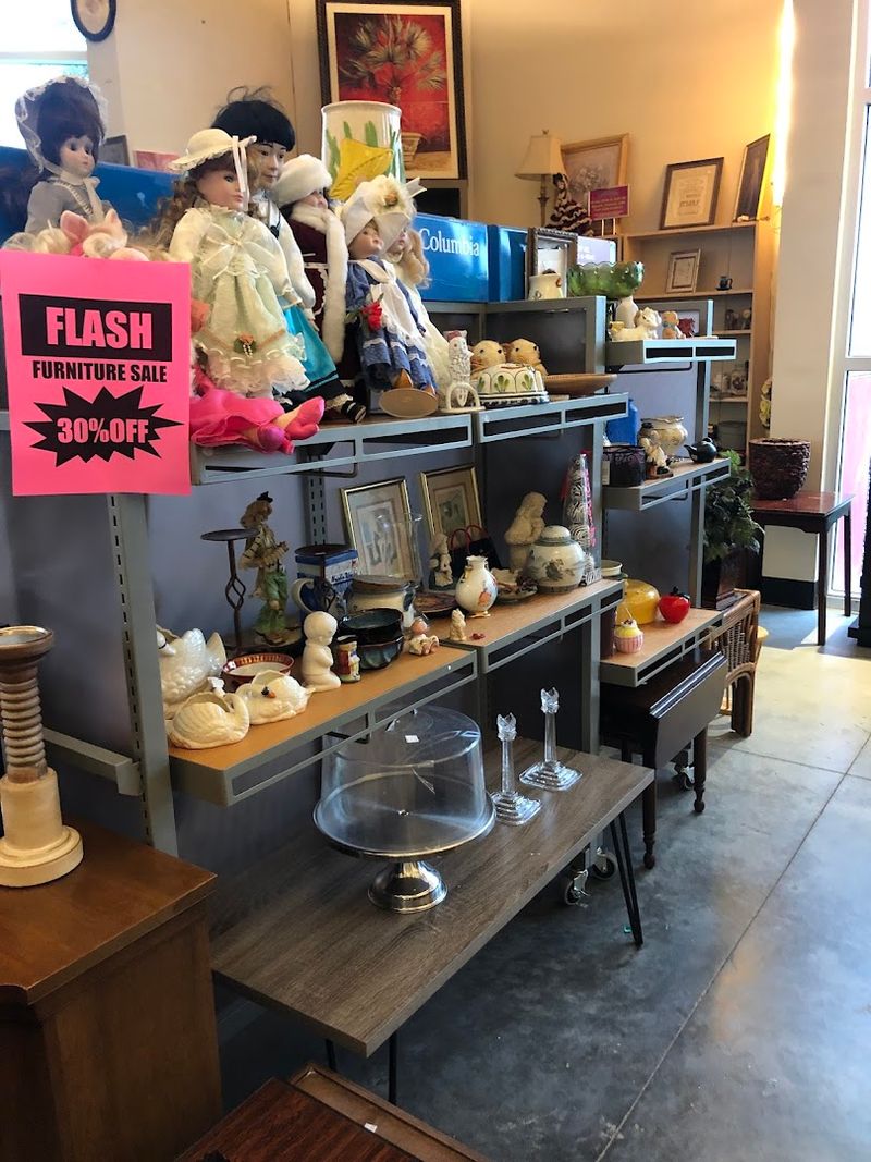 Artwork and Collectibles Priced Like Hidden Treasures
