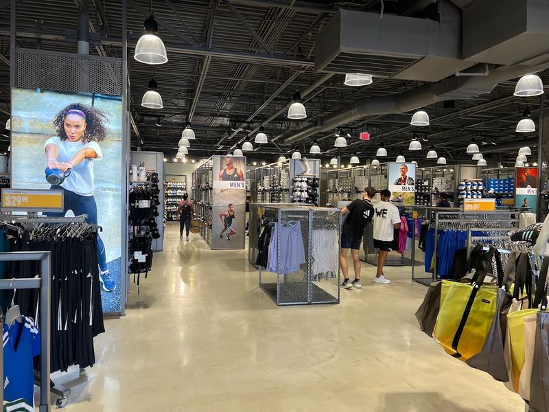 Athletic and Sporting Goods Stores That Serious Shoppers Swear By