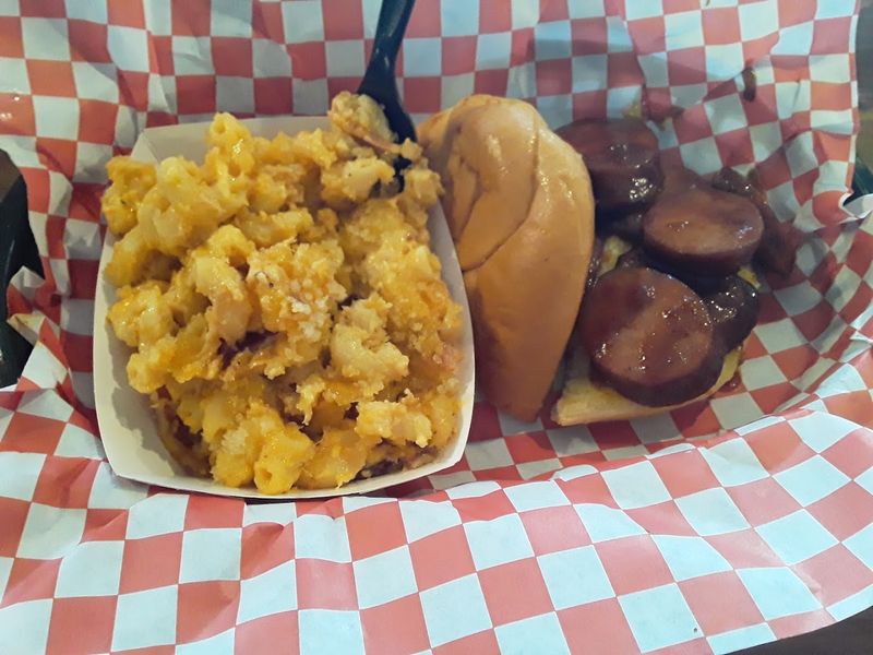 Bacon Mac and Cheese That Surprises Everyone