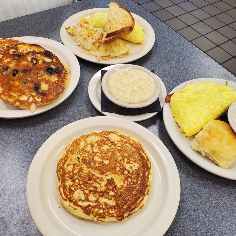 Banana Pancakes With a Devoted Fan Following Banana Pancakes With a Devoted Fan Following