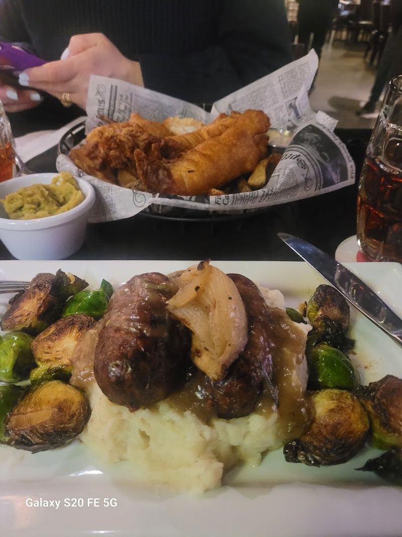 Bangers and Mash That Comfort Food Fans Dream About