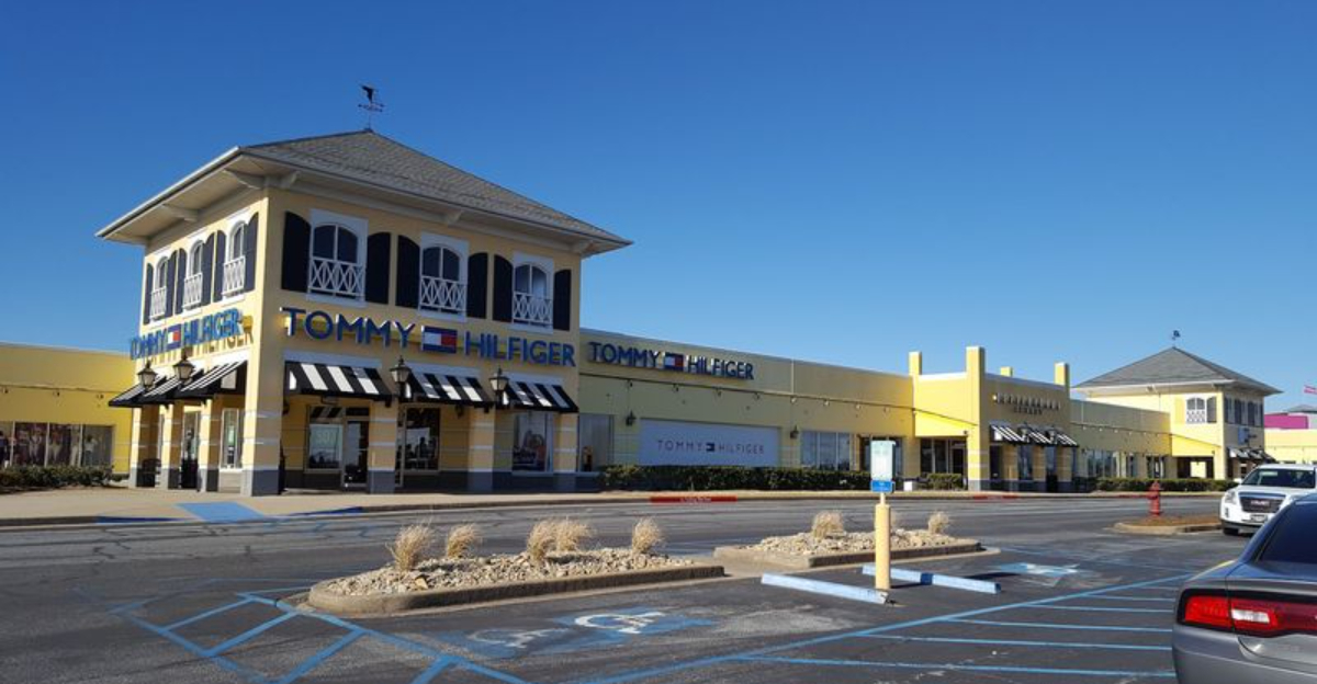 Bargain Hunters Are Amazed By How Much They Can Bring Home From This Massive South Carolina Outlet Center On Just $50