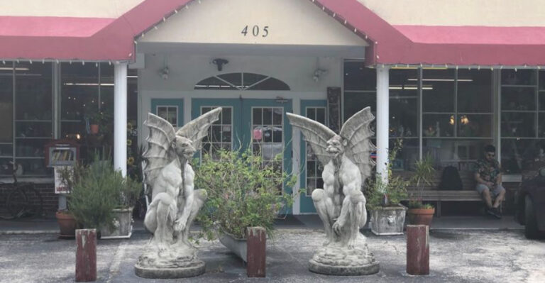 Bargain Hunters Can Spend Hours Exploring This Huge Florida Vintage Store Without Spending More Than $30