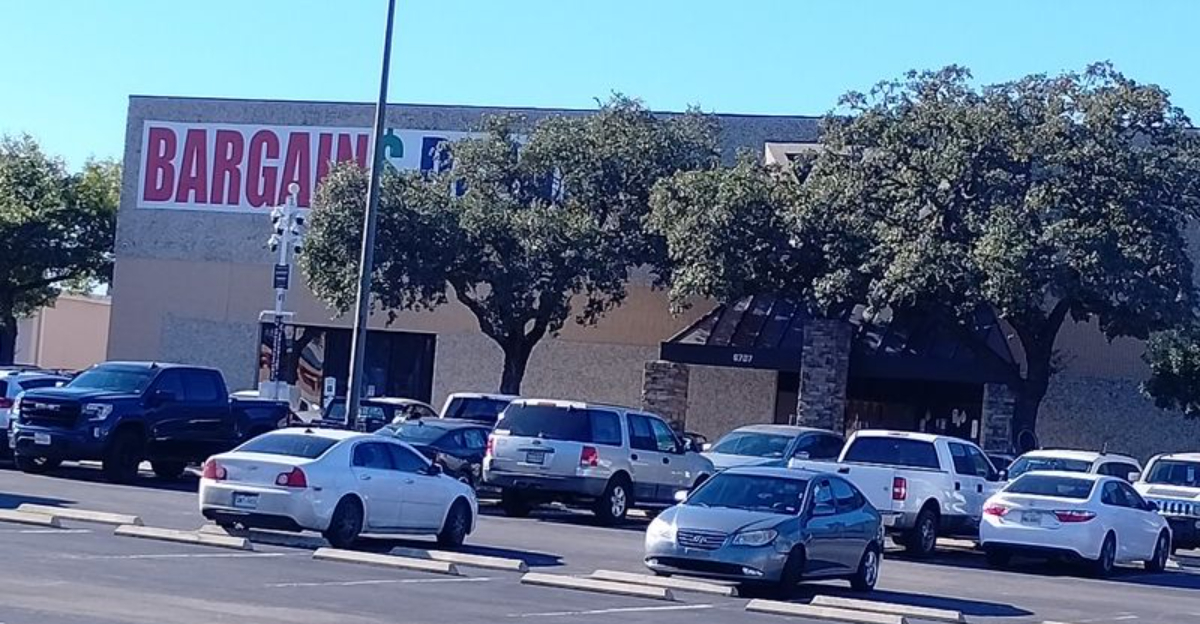 Bargain Hunters Cant Get Enough Of This Incredible Texas Discount Store