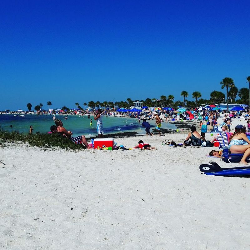 Beach Chair Rentals For Ultimate Comfort
