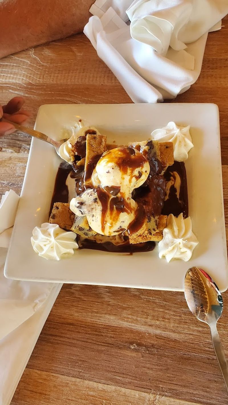 Bear Claw Cheesecake and Carrot Cake Desserts Bear Claw Cheesecake and Carrot Cake Desserts